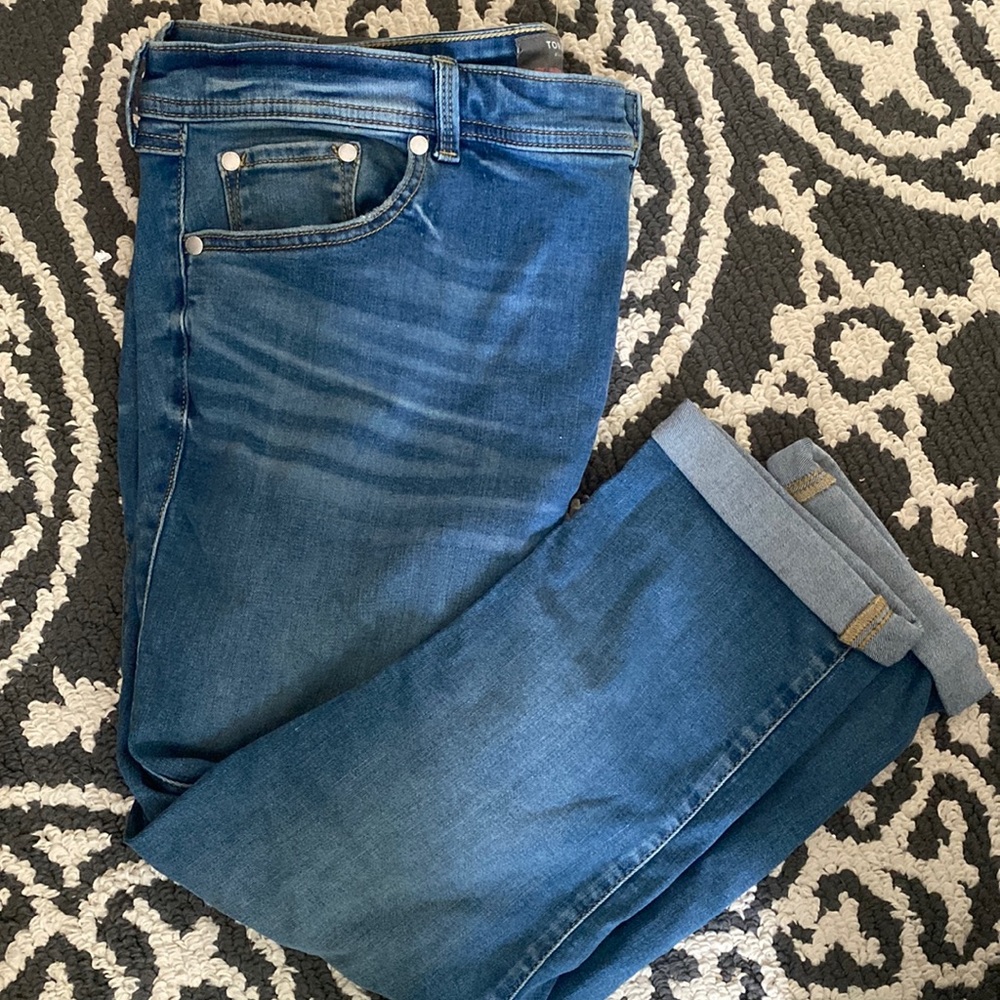 Torrid 18W crop jeans
